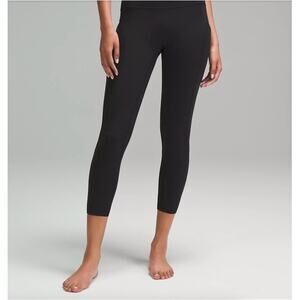 Lululemon Align HR Crop 23” w/ Pockets Size 6 Nulu Yoga Leggings